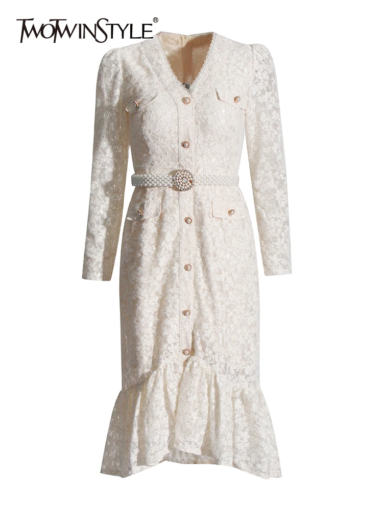 

Женское ажурное платье TWOTWINSTYLE, белое элегантное платье составного кроя с поясом, V-образным вырезом, длинными рукавами, высокой талией и пуговицами на лето 2019