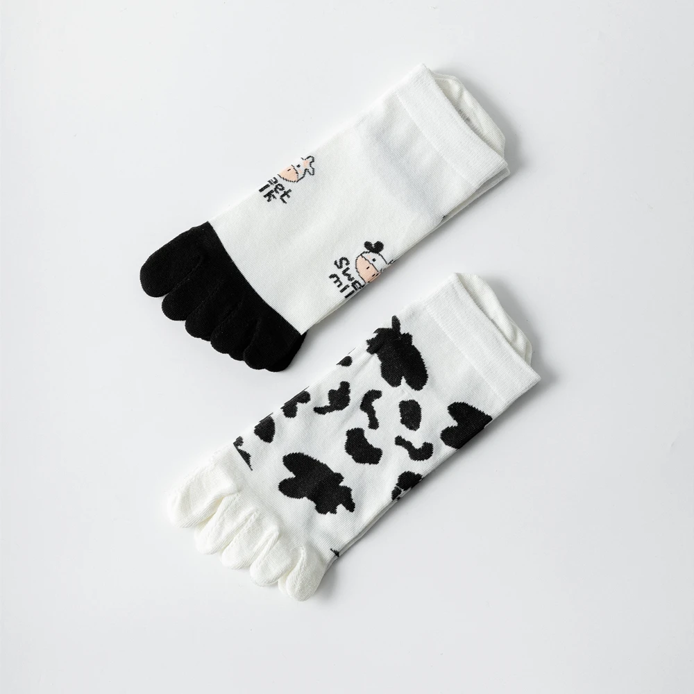 5 Paar neue Damen-Fünf-Finger-Socken, süße Milch, schwarz-weiße Streifen, Baumwolle, Sommer, flache geteilte Zehensocken, Mädchen-Sportsocken – Detail 3