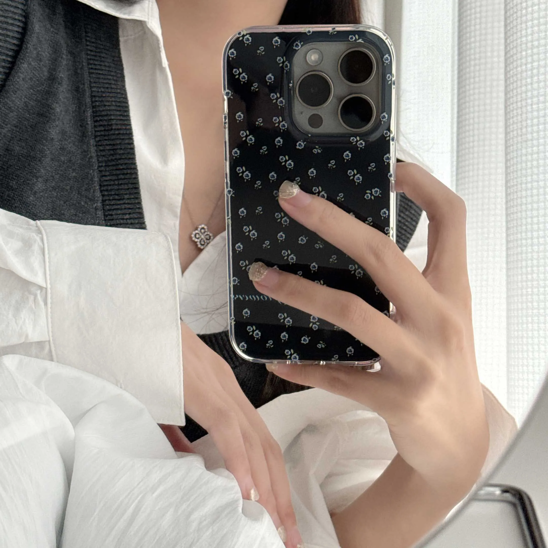 Little Flower Pattern Phone Case for iPhone