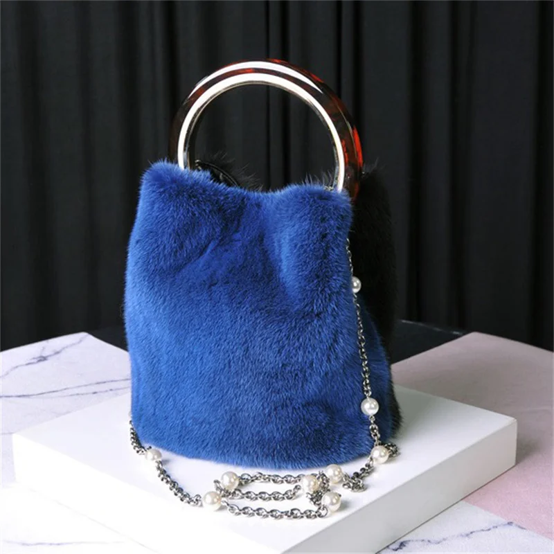 Luxury Women's Fur Bag Circular Portable Imported Mink Fur Bag Fashion Magnetic Buckle Closure Design Wrist Bag