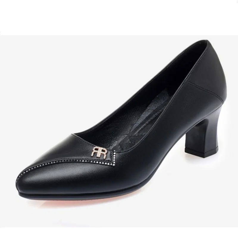 حذاء نسائي أنيق أسود خفيف الوزن مريح للعمل المكتبي...