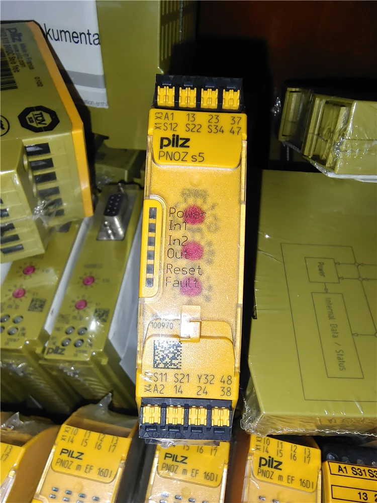 

772032 реальных фотографий товаров в наличии, пинцет PNOZ S5 C, 751105G1, PNOZ Mmc3p DP