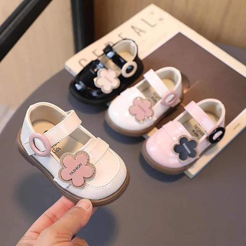 

Miqieer Kids Indoor Shoes Baby Toddler Soft Non-slip Princess Shoes Casual First Walker Baby Girls Flower Leather Shoes Kids