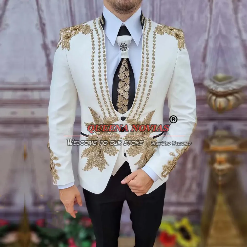 

Luxury Groom Wedding Suits Bespoke 3 Pieces Formal Party Men's Tuxedos Gold Appliques Prom Blazer Sets Traje De Hombre Elegante