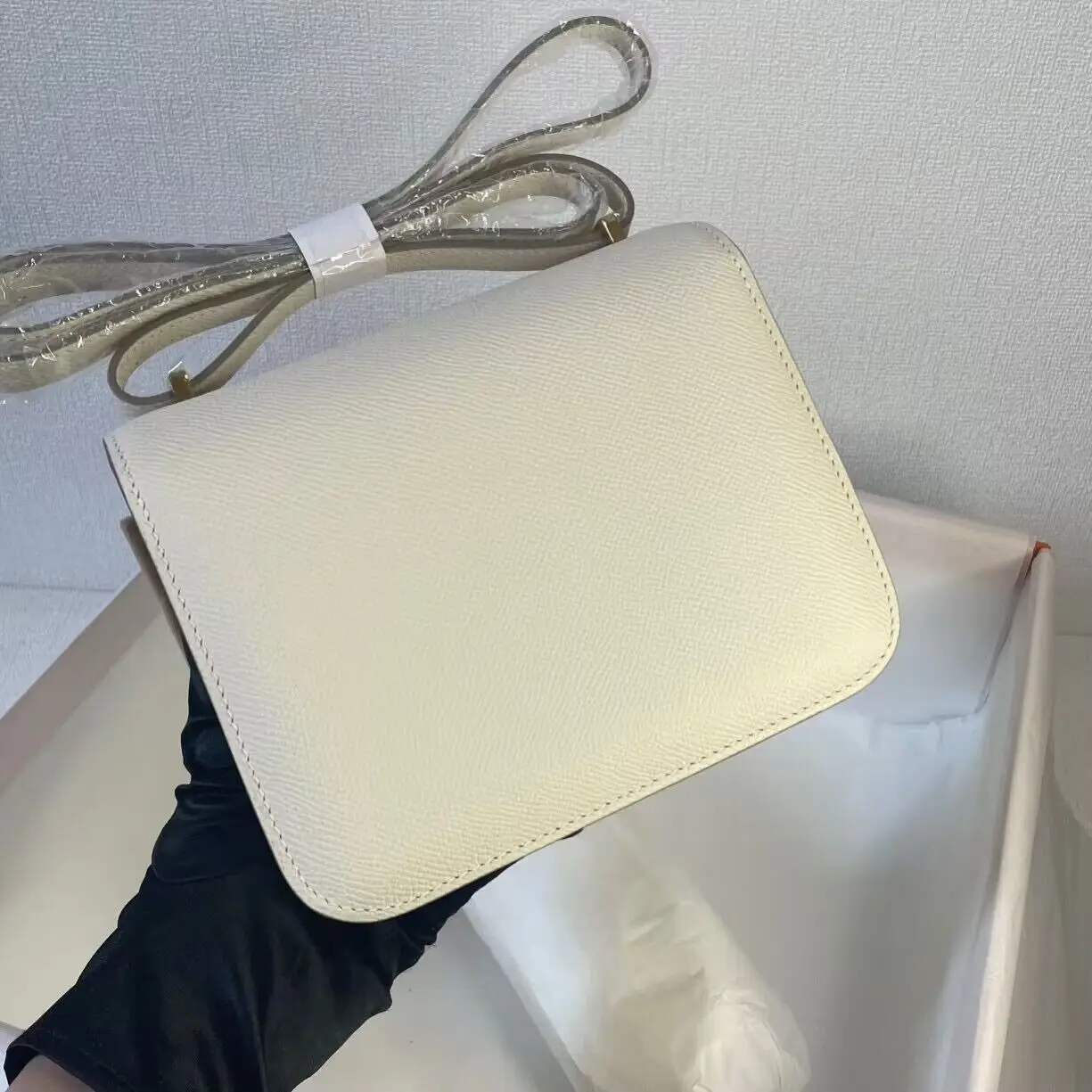 H 2023 High Quality Buckle Flight Attendant Single Shoulder Diagonal Cross Small Square Bag