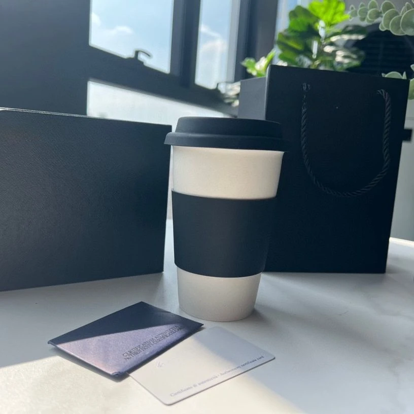 

New coffee cup, water cup The material of the drink cup is a double-layer ceramic craft cup fashionista