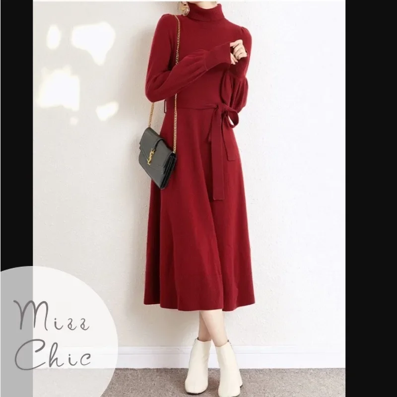 

Design Sense Flipped High Neck Knit Dress Red 2023 Winter New Loose Strap Acrylic Large Swing Mid Length Woolen Dresses