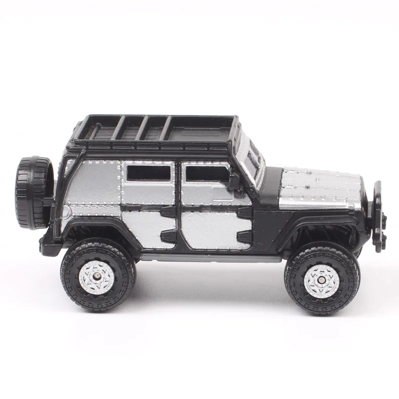 Sólo coche escala 1/55 Dodge Challenger SRT8 Jeep Wrangler Rubicon Stunt Stars Tej Diecasts y vehículos de juguete model