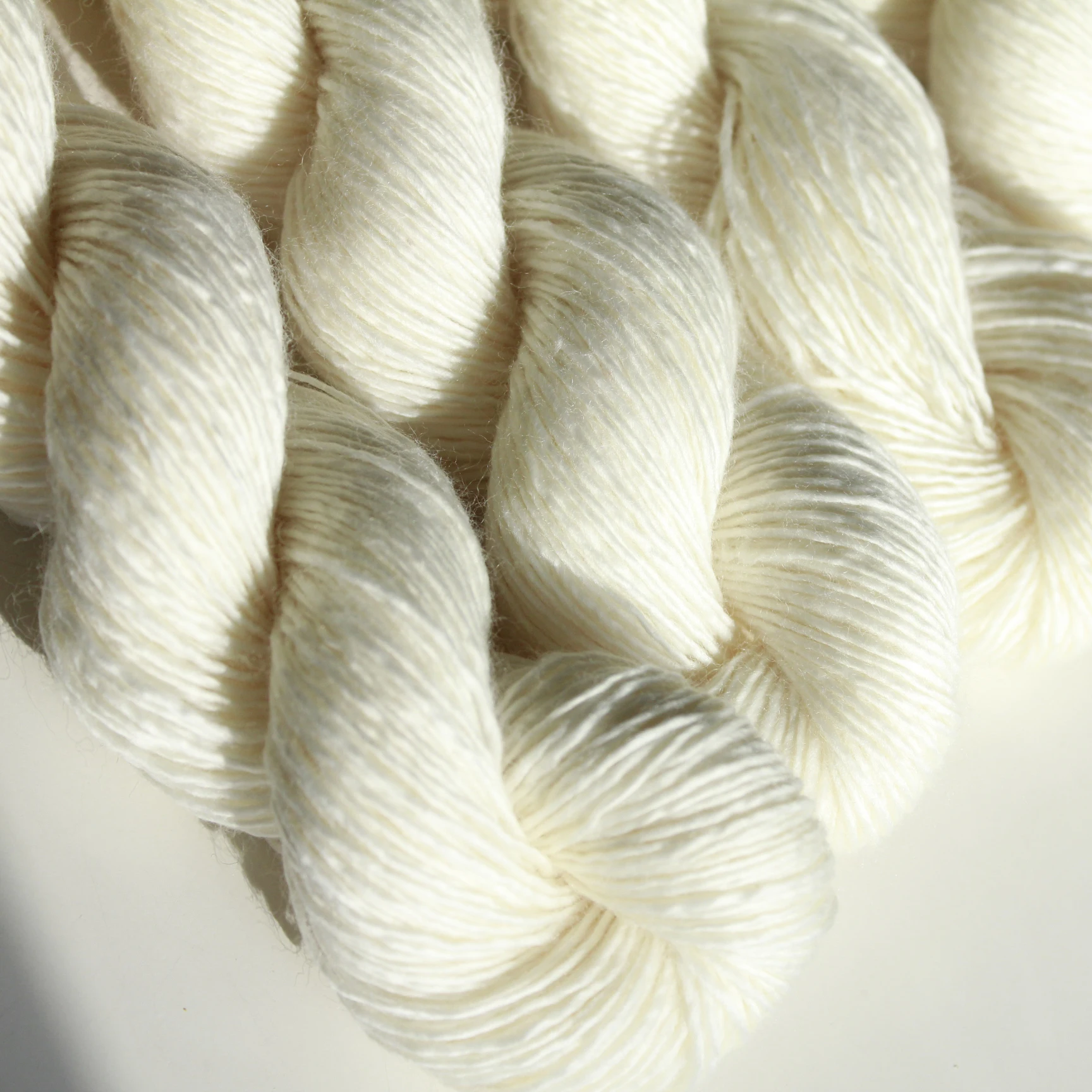 Undyed Sport Weight Yarn 100% Superwash Merino 1ply Ecru Fiber Knitting Dyeing 3
