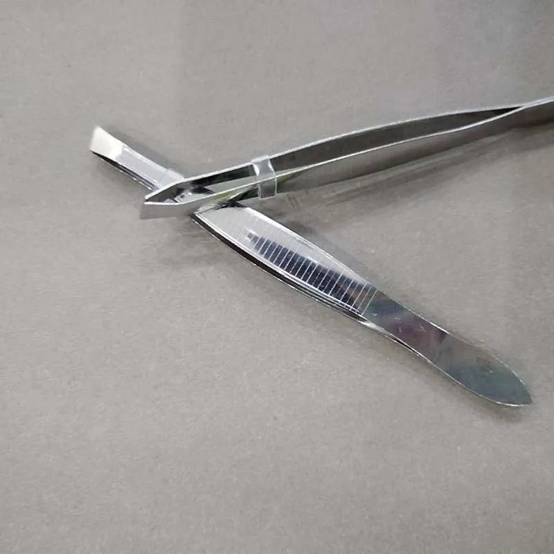Precision Slant Eyebrow Tweezers 1Pcs Non-slip Makeup Remover Tweezer Tools Stainless Steel Face Hair Women Removal Clip