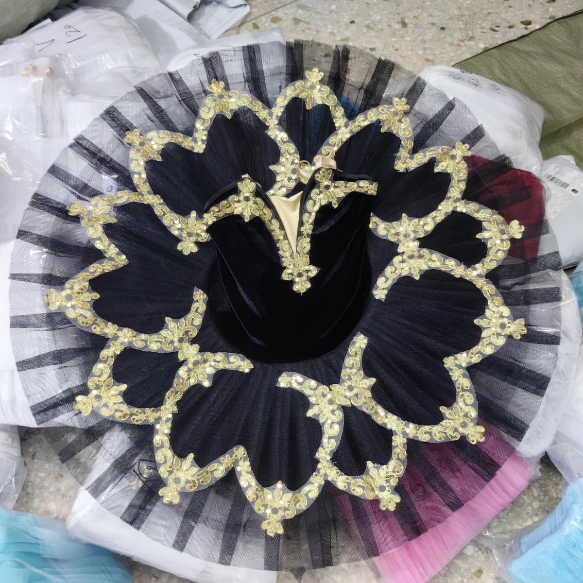Ballet Tutu Skirt Velvet Top Professional Belly Dance Costumes White Swan Lake Costumes Performance Clothing Red Black White