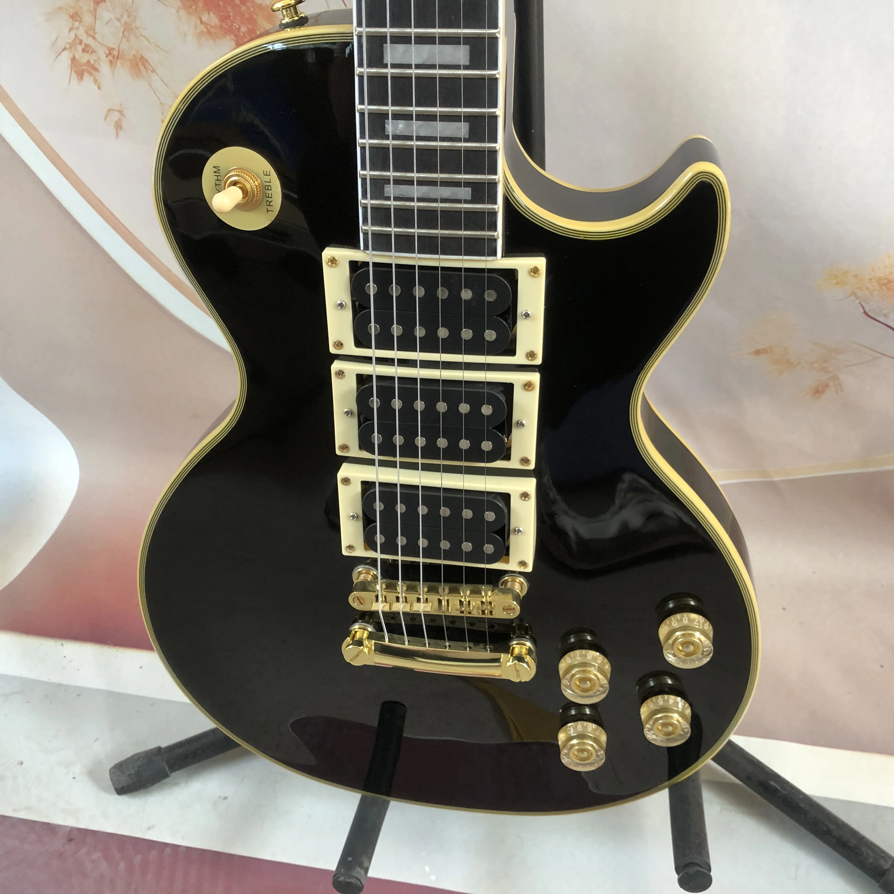 electric guitar 3H pickup Gold hardware Yellow binding rosewood fingerboard mahogany body For headless electric guitar