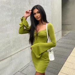 Vestido ceñido de Color liso para mujer, vestido Sexy ajustado a la cadera con manga acampanada y cuello cuadrado a la moda para fiesta y noche, novedad