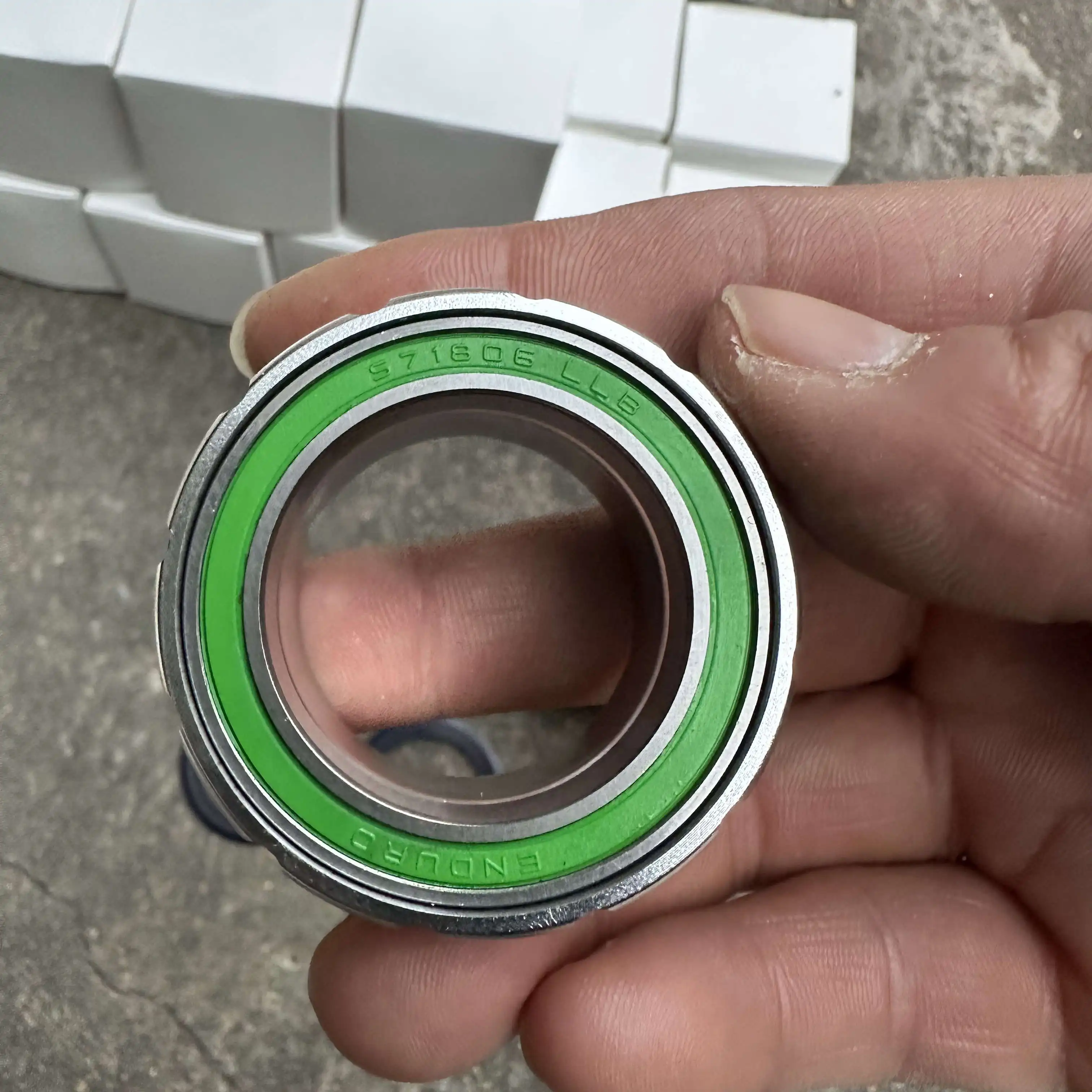 Bicycle Bottom Bracket WHITE INDUSTRIES Bicyle BSA30 Ceramic Bottom Brackets BSA68 BSA MTB Road Bike External Bearing BB for 30mm MTB Crankset