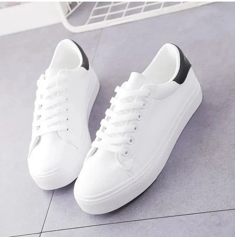 

2024 Women Casual Shoes New Spring White Sneakers Breathable Lace-Up Fashion Size 35-40