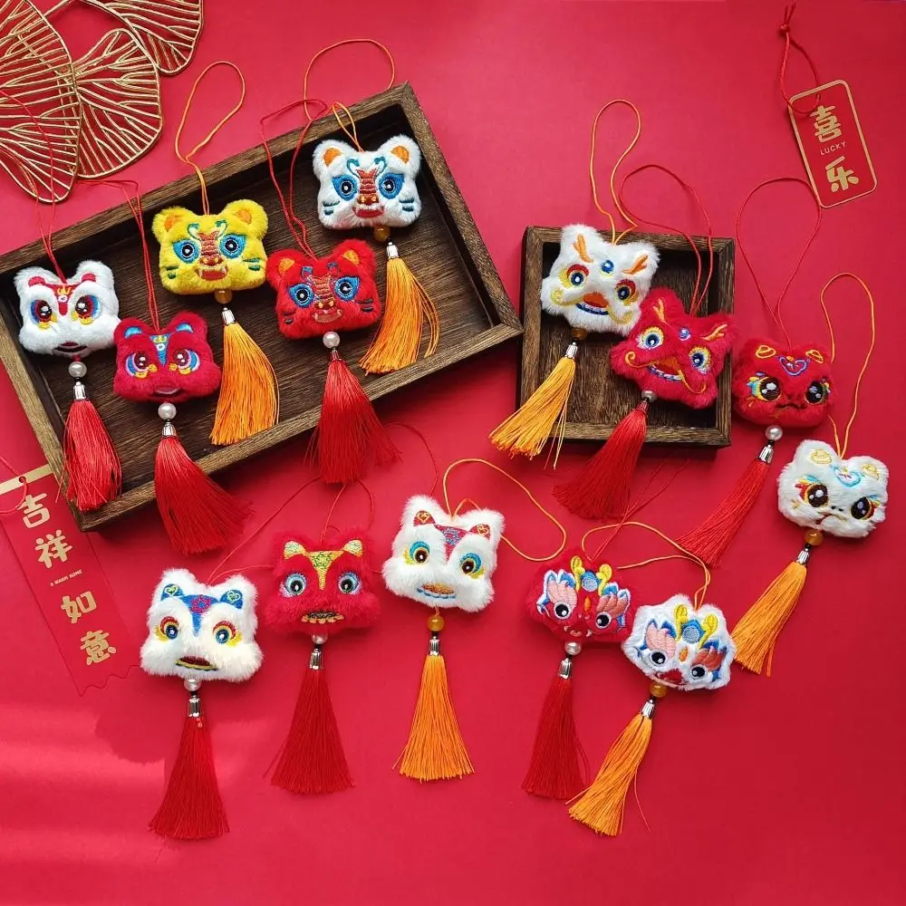 Chinese Style Lion Dance Tassels Pendant Lucky Cartoon 2025 New Year Zodiac Red Traditional Snake Mascot Plushies