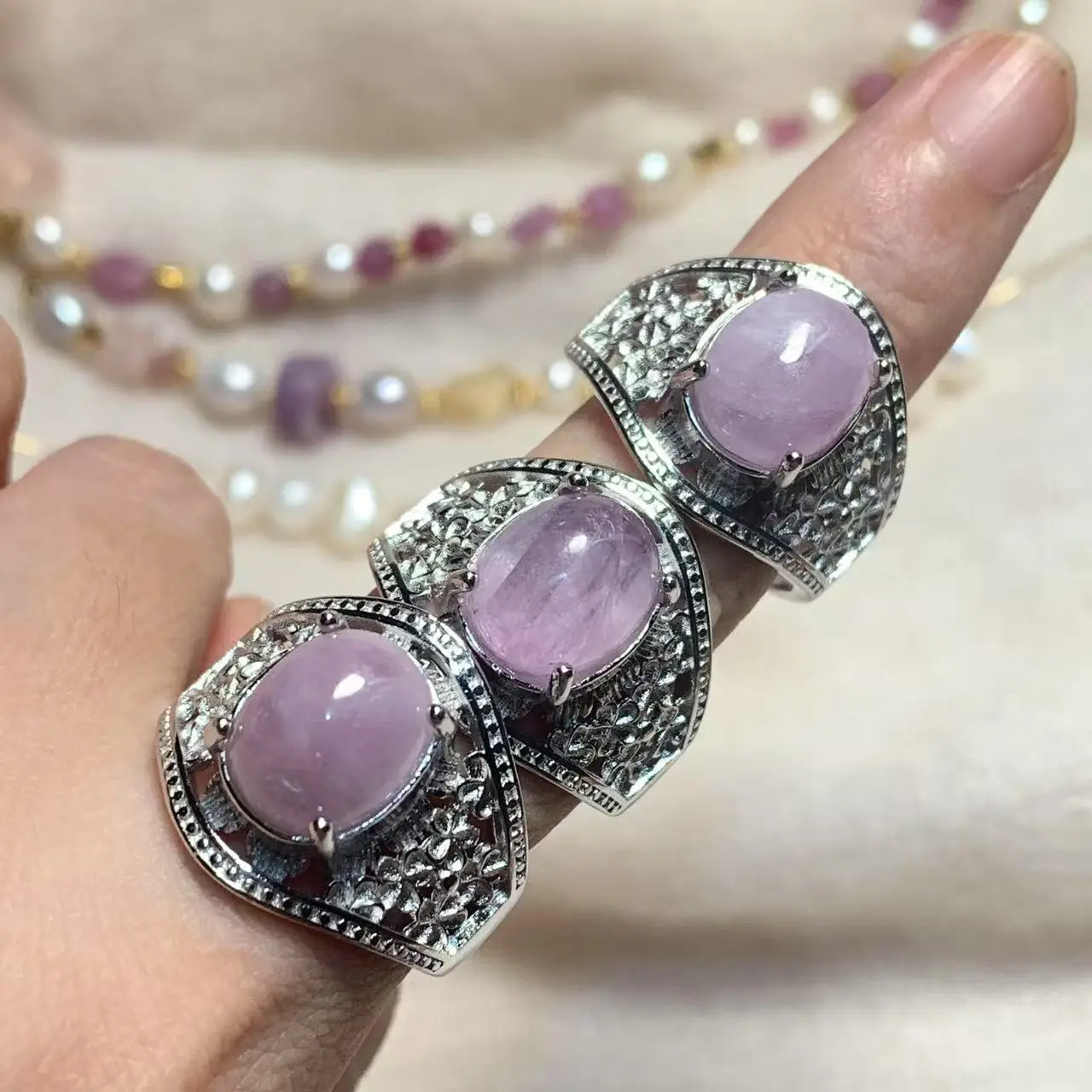 Natural Kunzite Ring Oval Stone Female Handmade Rings Fine Jewelry for Women Gift Elegant Design Luxury vintage style