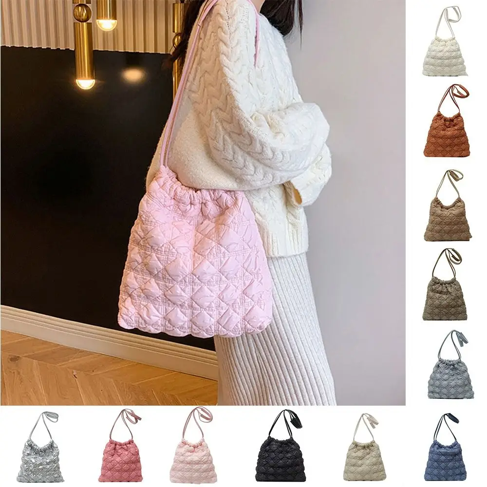 

Large Capacity Space Cotton Underarm Bag Korean Style Plaid Bubble Cloud Bag Tote Bag Solid Color Rhombic Lattice Handbag