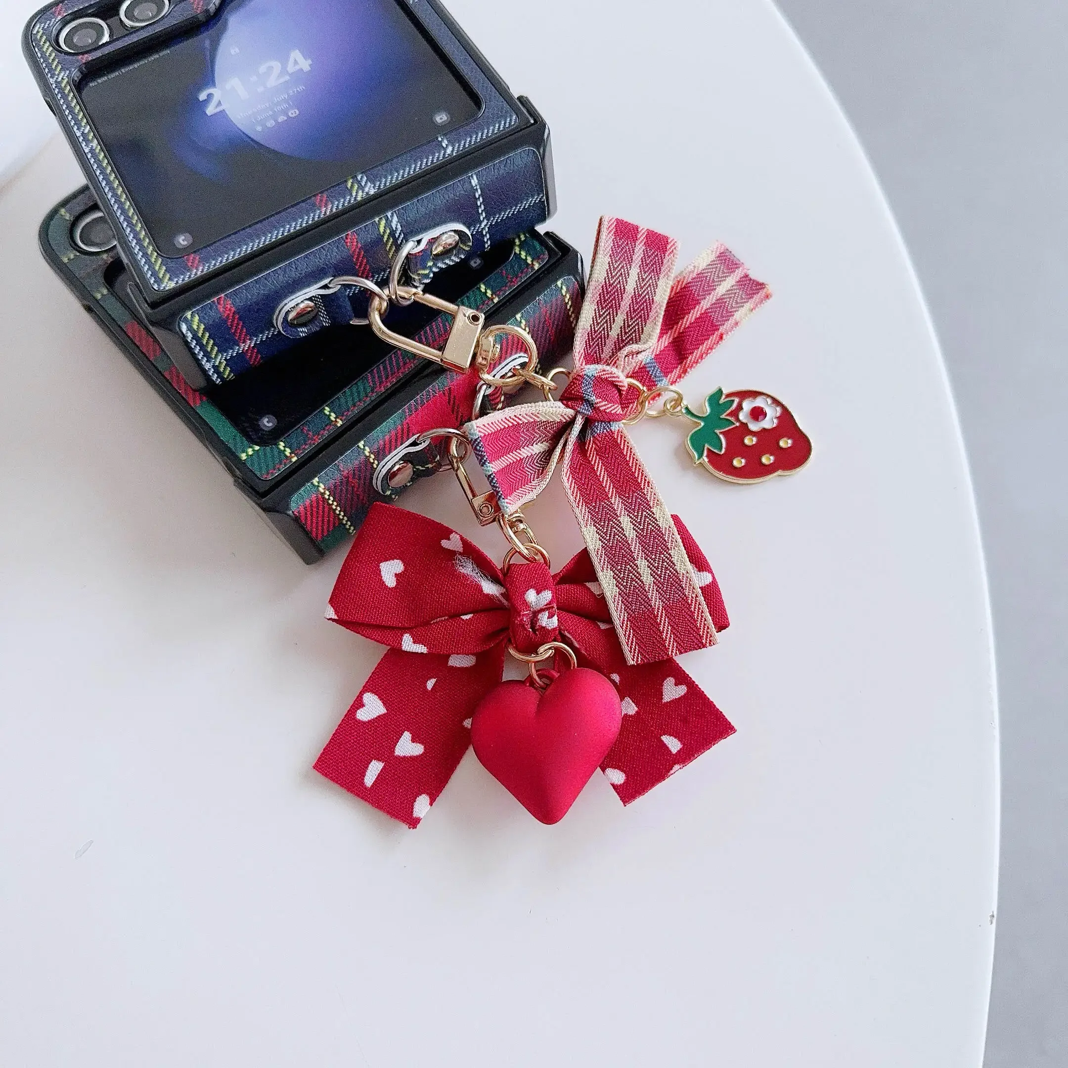PU Leather Wrist Strap Cute Bowknot Plaid Phone Case with Hinge Protection - Shockproof Design
