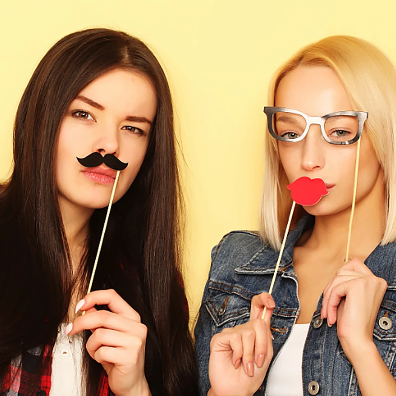 Wedding Decoration Photo Booth Props Bride To Be Hen Party DIY Mustache Lips Bride Photobooth Groom Mr Mrs Bridal Shower Decor Handheld Photo Props Wedding Photo Backdrop