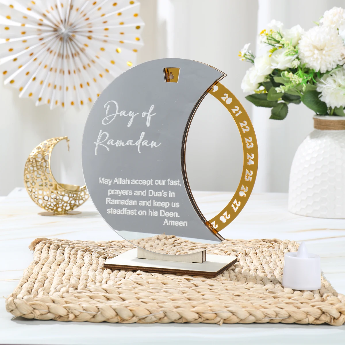 تقويم رمضان للعد التنازلي ، زخرفة خشبية