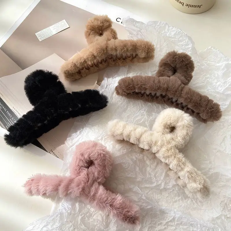 New 14cm Elegant Plush Hair Clip Claw Korean Fashion Extra Large Imitation Rabbit Plush Grab Cawl Clips Girl Hair Accessories