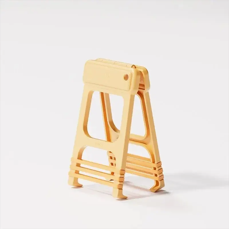 Yellow dish clip