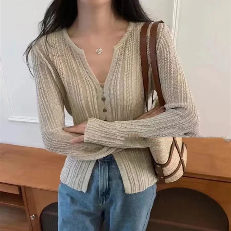 Spring and Autumn Fashion New V-neck Button Long-sleeved Slim-fit Knitted Sweater Elegant Thin Casual Thin Solid Color Sweater