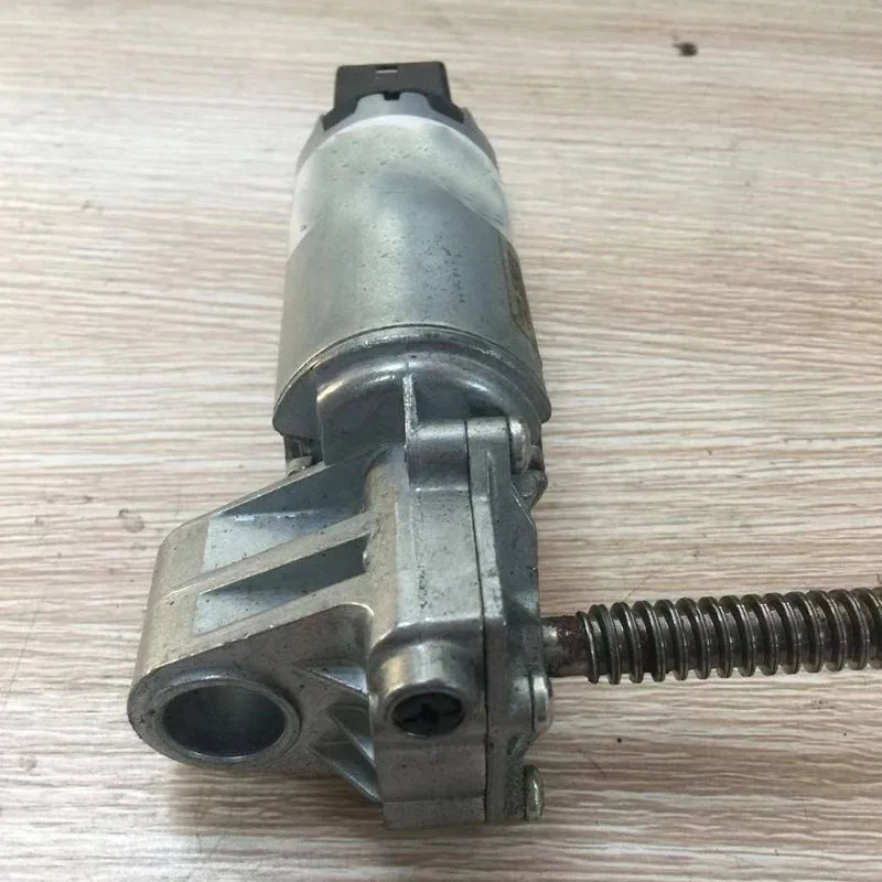 

Seat motor - rear elevation Fo rd M ax seat height up and down front and rear backrest adjustment adjustment motor assembly gear