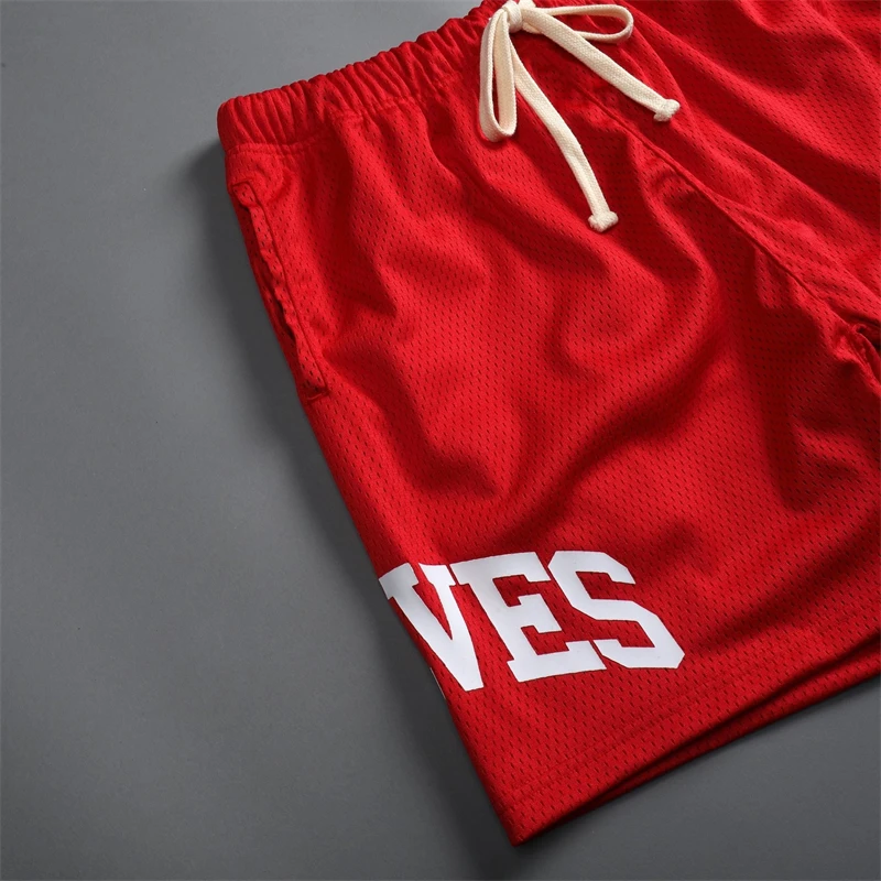 Рисунок 6 - Шорты мужские с пятиконечным принтом