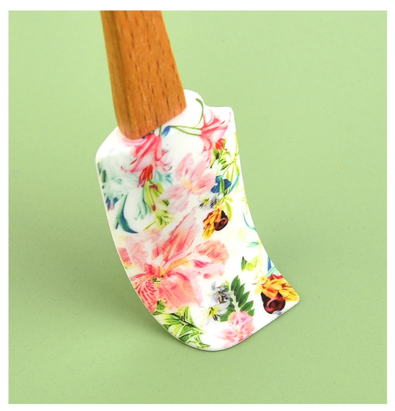 Description Picture 4 of itemSmall Silicone Cream Cake Spatula Mixer Scraper Kitchen Tapices Pastry Blender Chocolate Butter Baking Stir Tools Confectionery