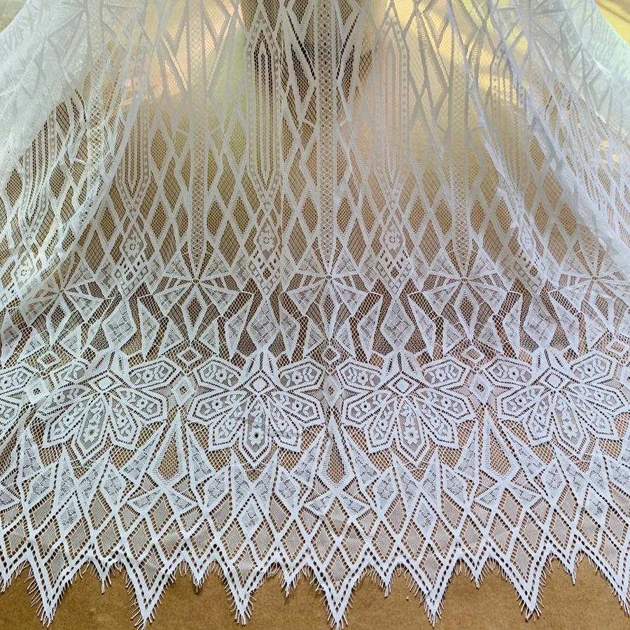 

Проводное платье с французской кружевной юбкой, геометрический дизайн, кружевная ткань с ресницами, цвет белый/черный