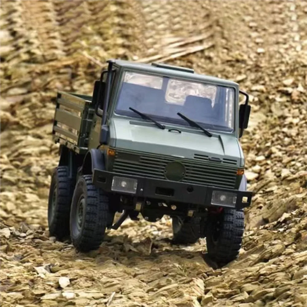 Vue de dessus du RC crawler LDRC P06 avec ses pneus crantés