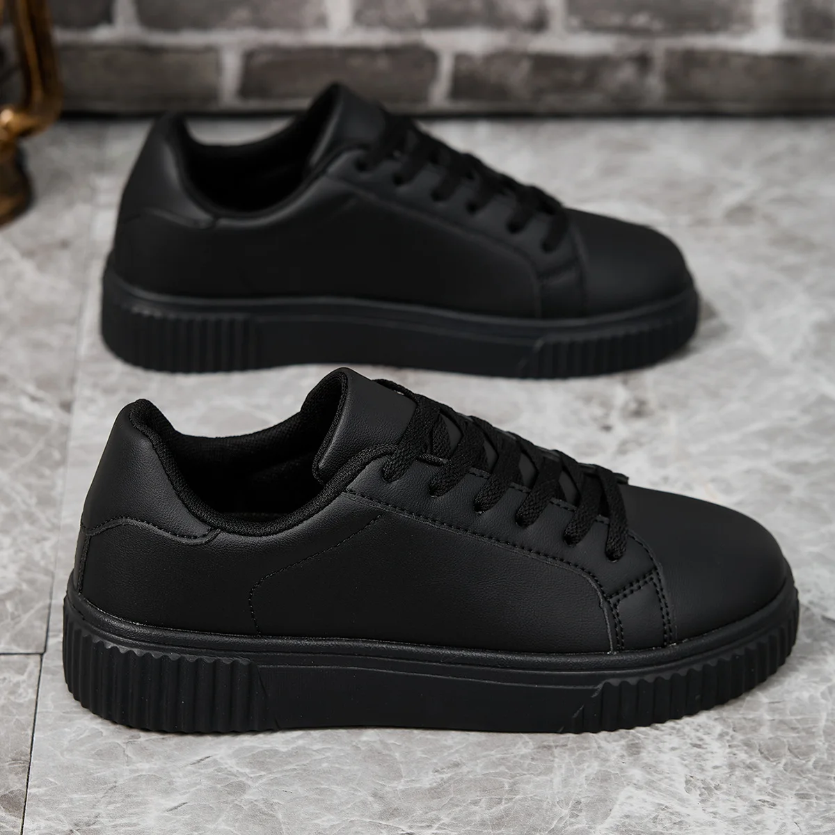 2024 New Men's Sneakers White Casual Shoes Fashion Couple Women Platform Flats All Matching Walking Sneakers for Men Board Shoes 2