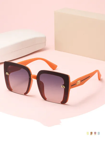 Occhiali da sole quadrati senza montatura donna moda elegante_voghion.com