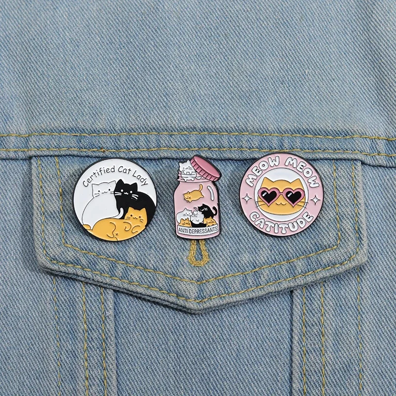 Certified Cat Lady Enamel Pins Creative Funny Animal Bottle Cute Kitten Lapel Badge Brooches Backpack Jewelry Gift For Kid Woman