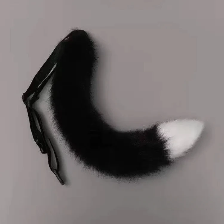 Black and white tip
