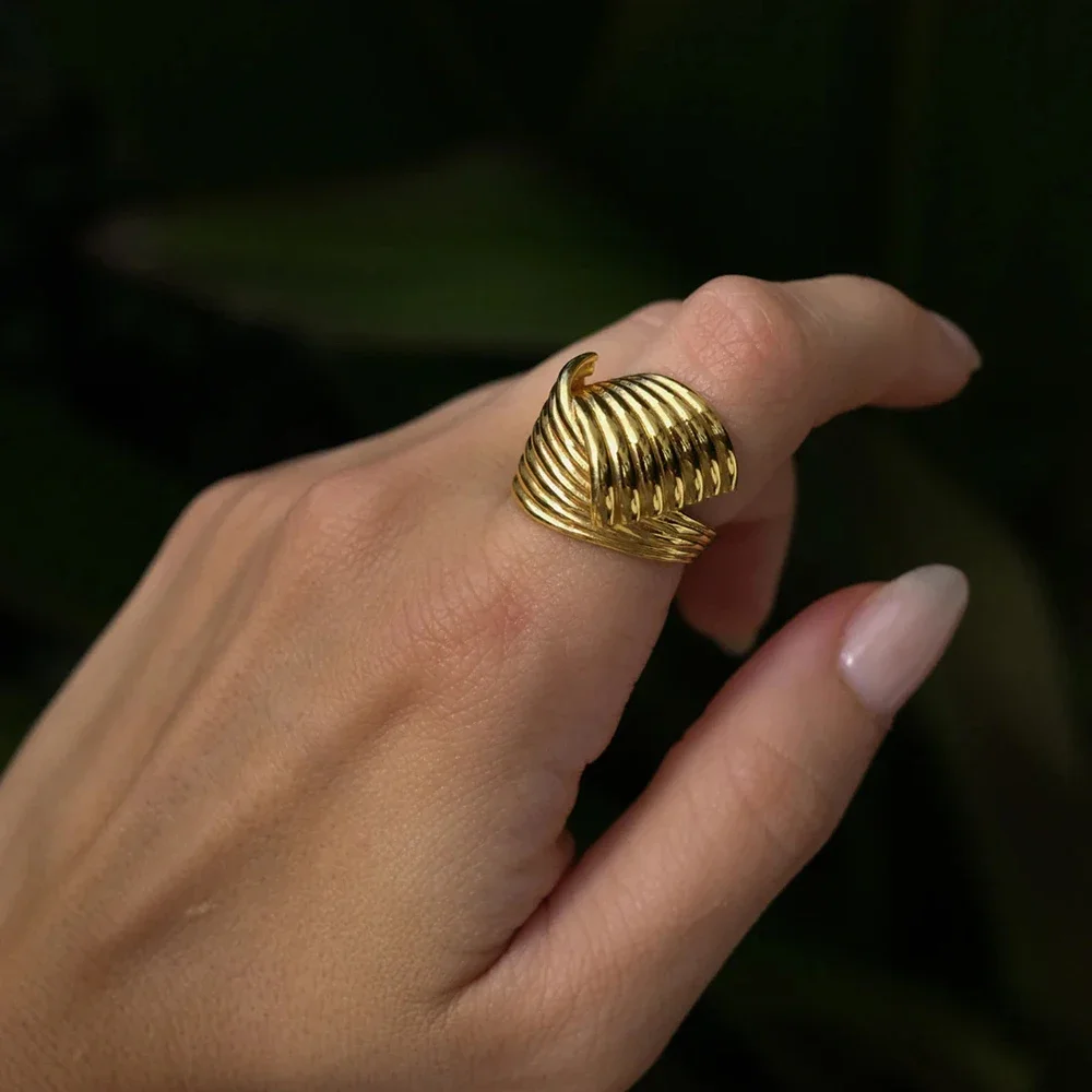 Vintage Wide Striped Textured Knot Rings Polished Anti Allergic Metal Irregular Finger Ring Aestethic Waterproof Jewelry Anillos