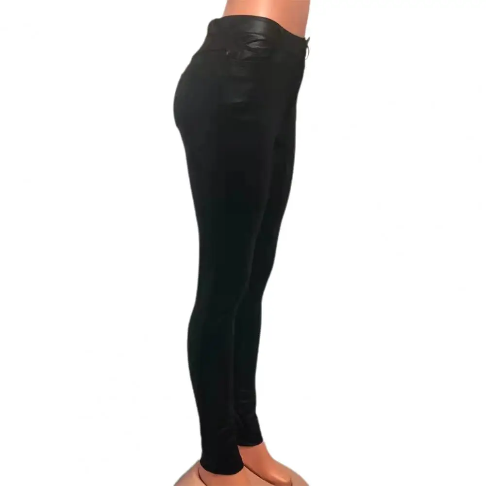 Рисунок 5 - Женские брюки-карандаш из искусственной