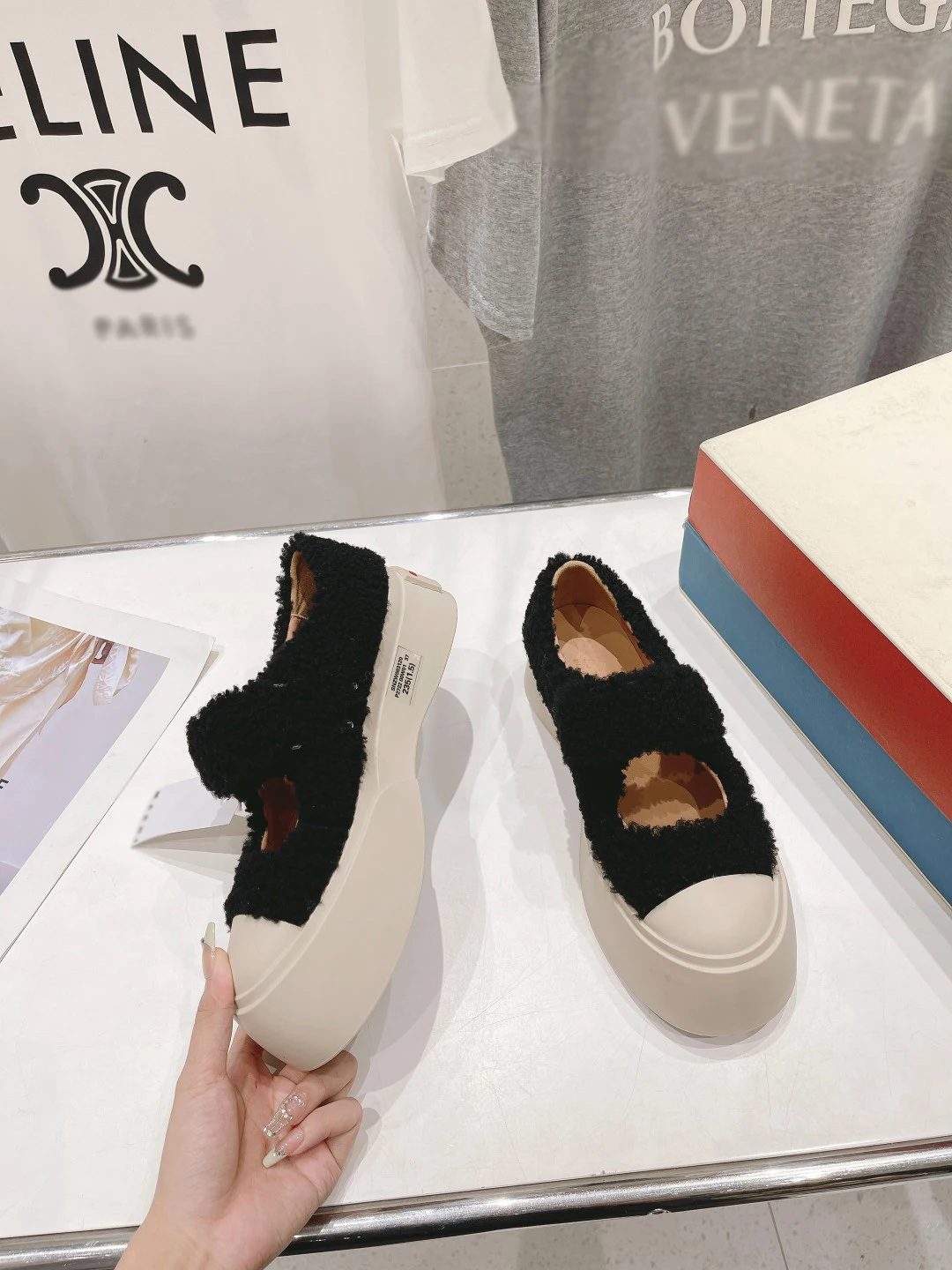 Рисунок 5 - Женская обувь ручной работы роскошного бренда