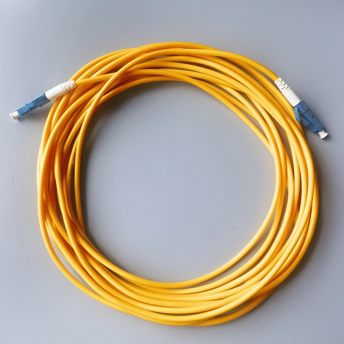 Fiber Optic Cable LC/UPC-LC/UPC Singlemode Simplex FTTH Indoor 3.0mm 5M Extension Cord