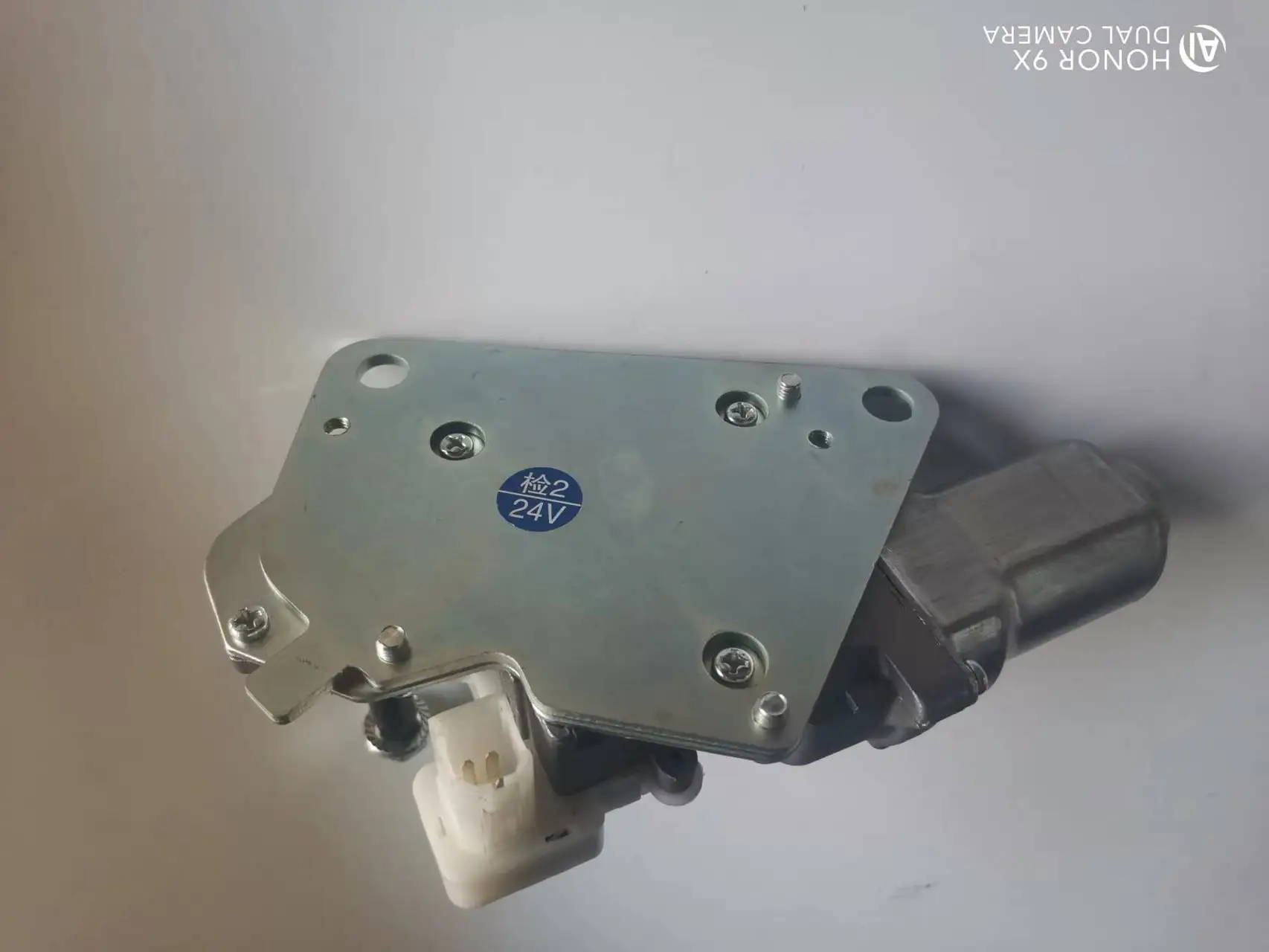 ＬＥＯＮ出品 4709168 4650570 Efi Wiper Motor Wiper Motor Ya00010377 for