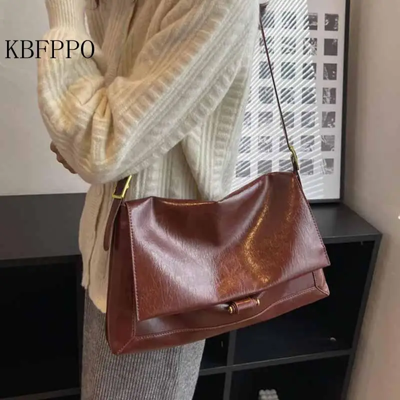 

2023 Brand New Bag Women Large Capacity Shoulder Bag Simple Versatile Messenger Bag Travel Casual Tote Bag Large Bag Ladies