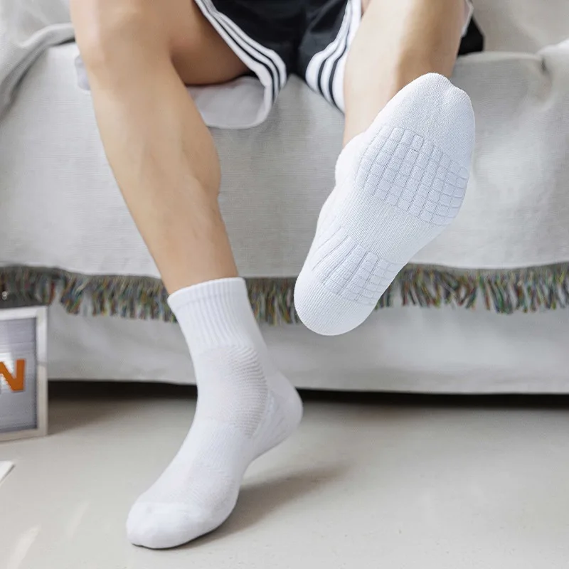 

Fashion Sports Mid Socks Women Men Stockings White Black Thickened Breathable Comfortable Spring Autumn Casual Cotton Socks