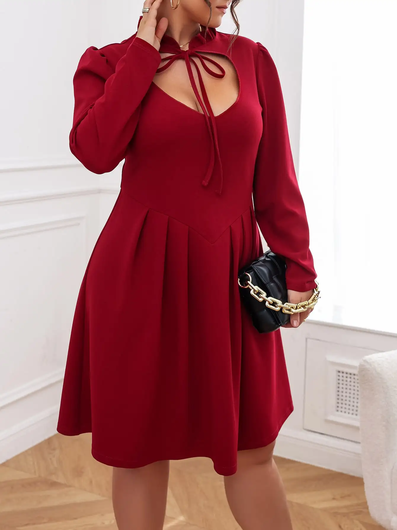 Рисунок 5 - Женские платья Finjani