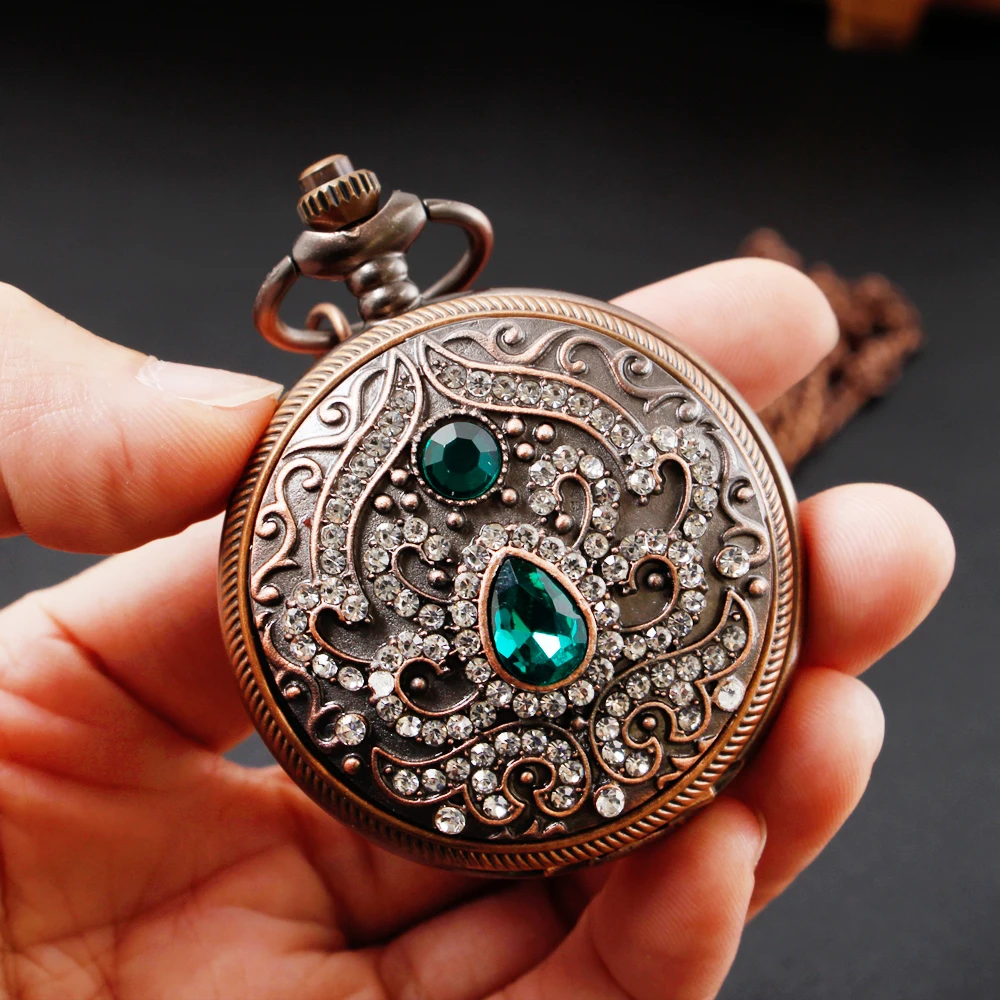 Luxury Emerald Gem Vintage Ladies Necklace Pocket Watch Digital Pendant Chain Clock Fashion Sculpture Women's Gift