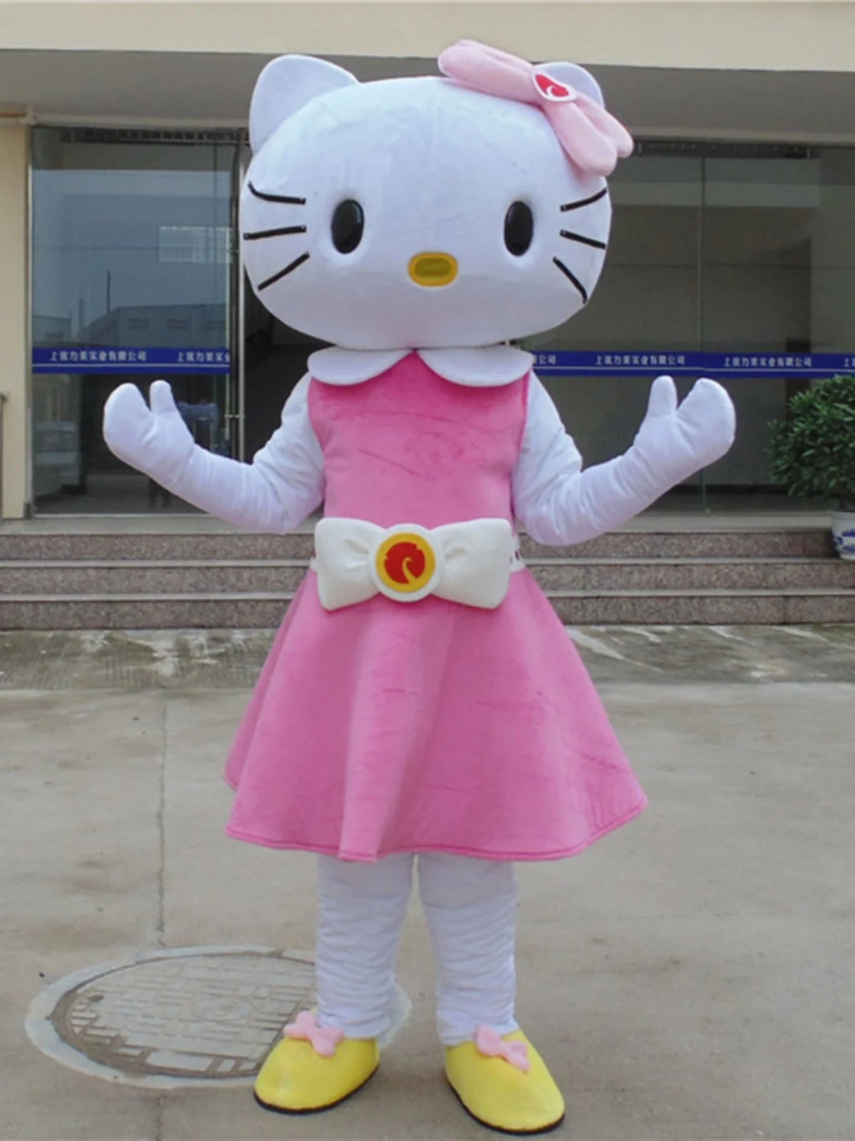 MINISO Cute Hello Kitty Mascot Costume Pink Cat Cosplay Costume