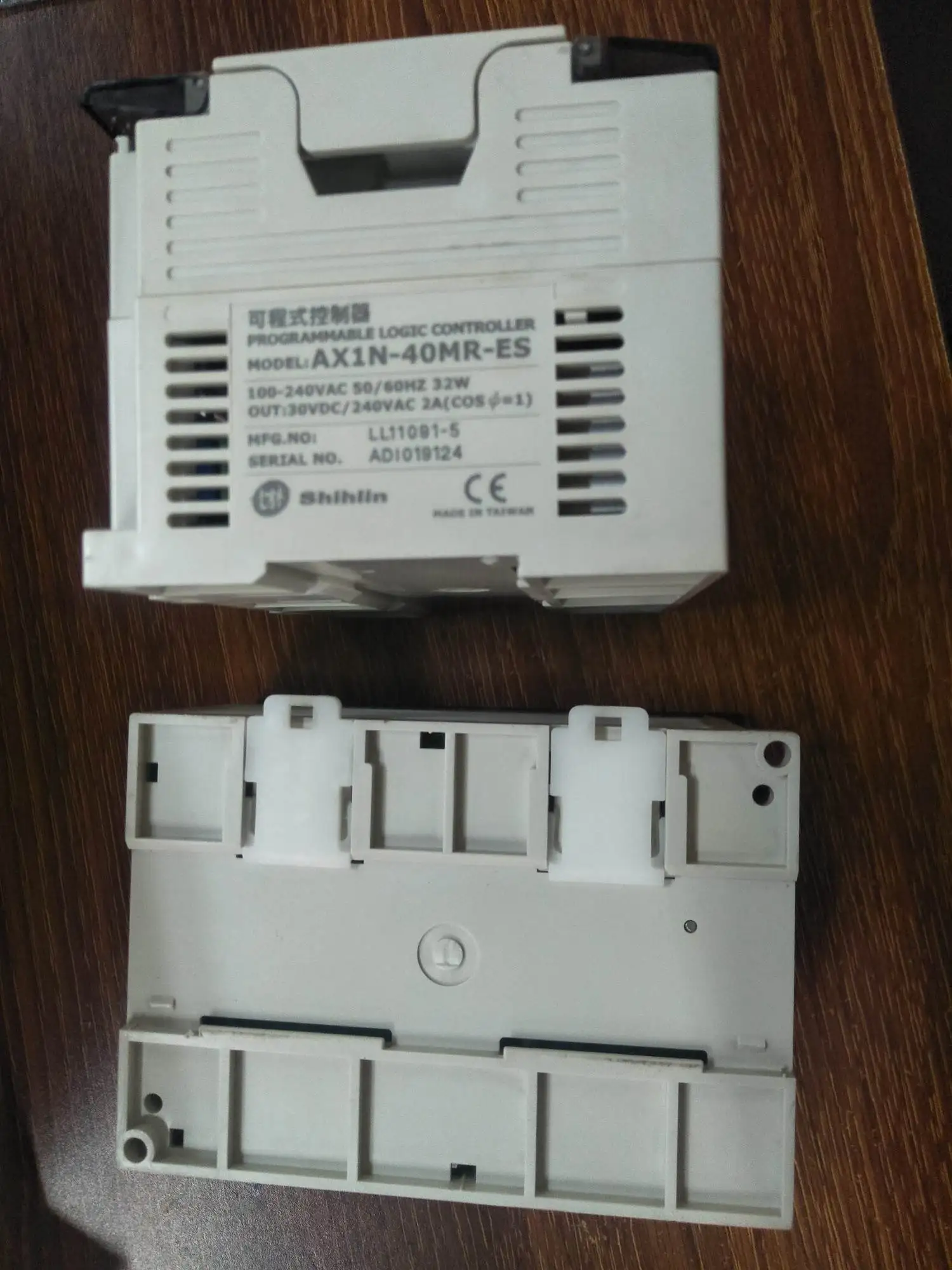 

PLC AX1N-40MR-ES controller