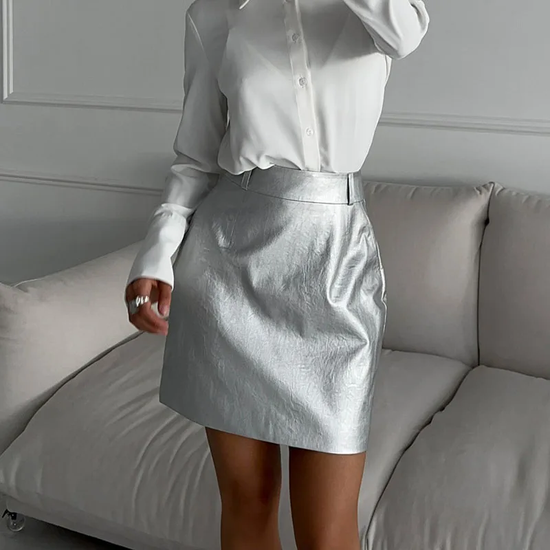 

Women's 2024 New Fashion Silver PU Leather Skirt High Waist Slim Versatile Short Half Body Hip Skirt