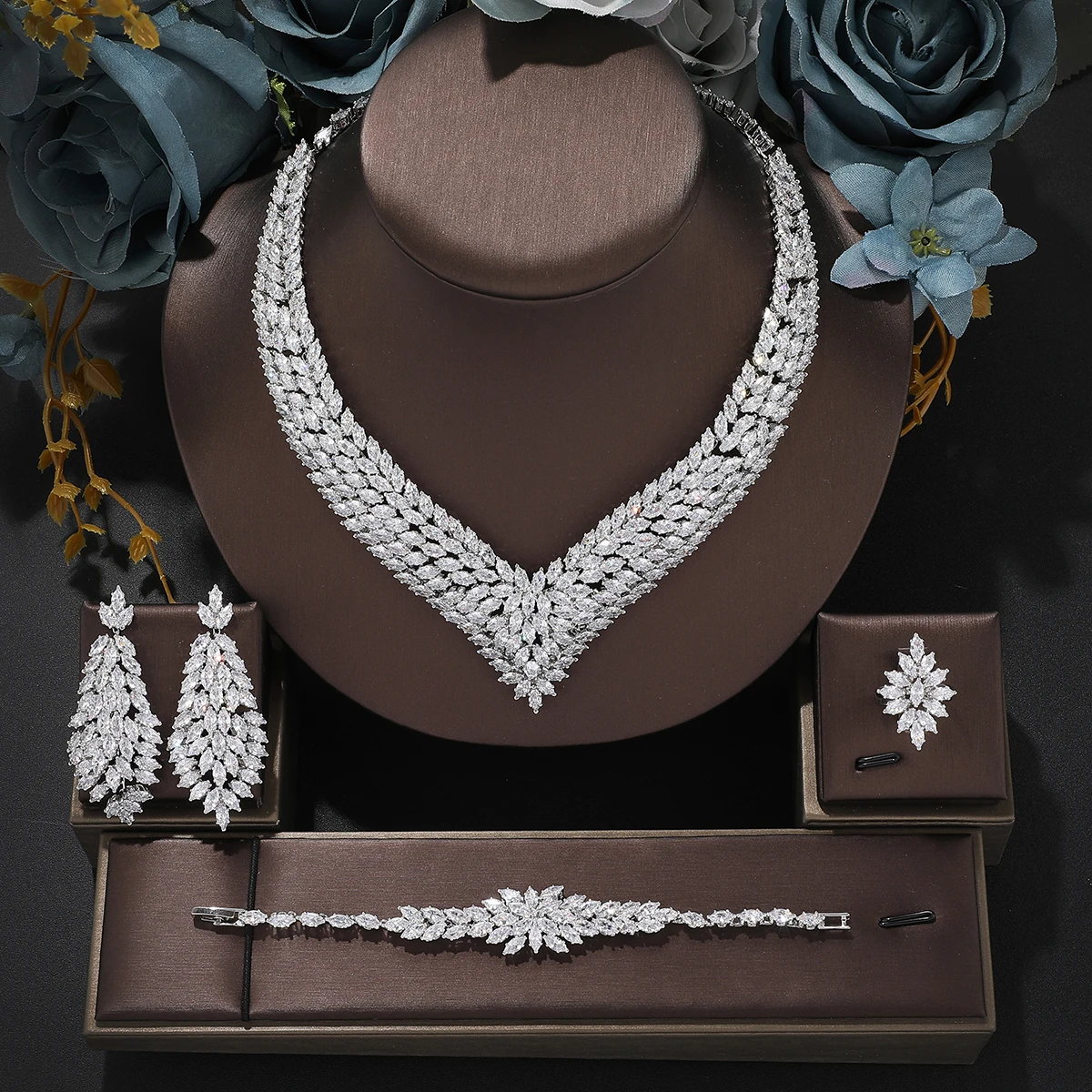 

Fashion Luxury Cubic Zirconia Big Necklaces Drop Earrings Bracelet and Ring Dubai full wedding Bridal Jewelry Set for Woman